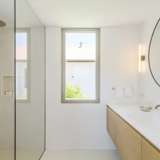 5.1 indigo bathroom 1