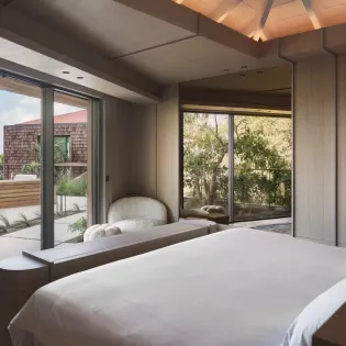 5.1 maison sullyrose bedroom 1