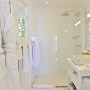 5.1 marris bathroom 1