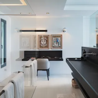 5.1 tortue bathroom 1