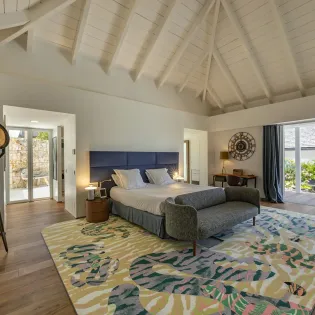 5.1 wine note bedroom 1