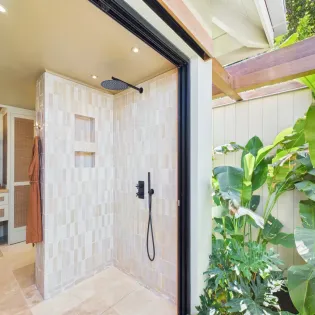 5.2 bonnie bathroom 1