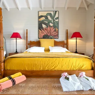 5.2 dream in blue bedroom 3