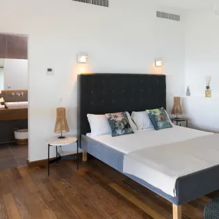 5.2 emeraude bedroom 3