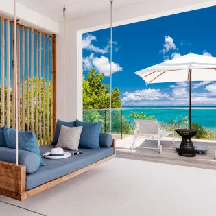 5.3 b.e north shore beachfront villa 5bd primary downstairs