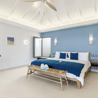 5.3 casa aquila bedroom 1