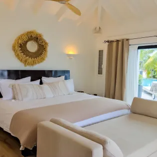 5.3 coco blue bedroom 1