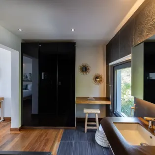 5.3 emeraude bedroom 2