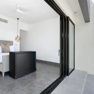 5.4 reve noir bedroom 2