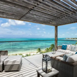 5.5 b.e. north shore beachfront villa 5bd bedroom 3