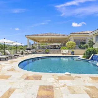 5.5 maison de reve pool
