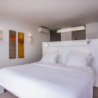 5.6 passage bedroom 2