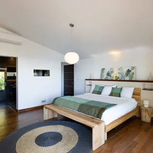 5.7 emeraude bedroom 2