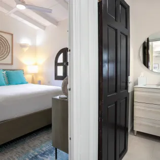 52  joie de vivre bathroom 4