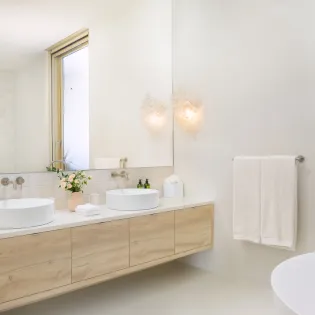 6.0 kailoa bathroom 1