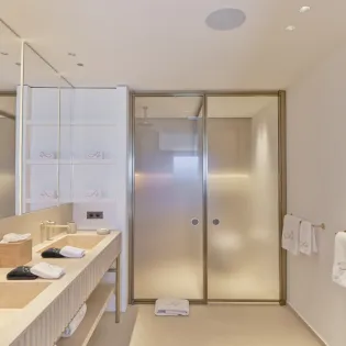 6.1 alisea bathroom 1