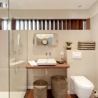 6.1 baltazar bathroom 2