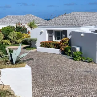 6.1 cap au vent entry