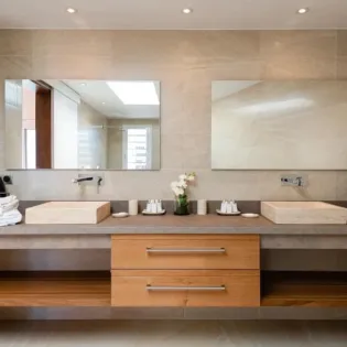 6.1 cypraea bathroom 1