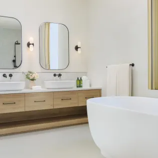 6.1 kailoa bathroom 2
