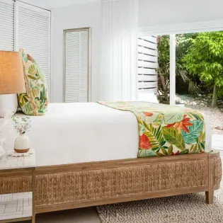 6.1 oceanside tower bedroom 1