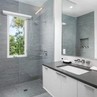 6.1 turqouise bedroom 2