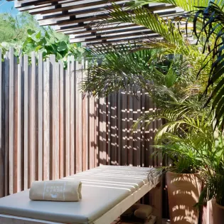 6.2 tainos bathroom 1