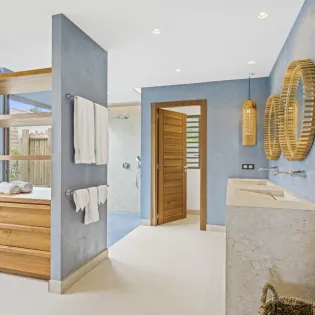 6.3 casa aquila bathroom 1