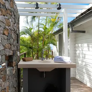 6.3 manoir de lurin bathroom 1