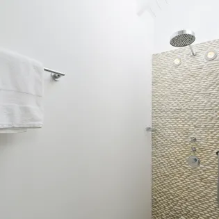 6.3 mia bathroom 1 1