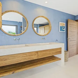 6.4 casa aquila bathroom 1