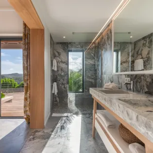 6.4 dancing queen bedroom 3
