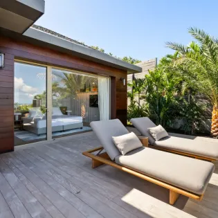 6.4 goldeneye bedroom 2