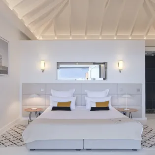 6.5 ahava bedroom 1