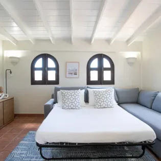 60 joie de vivre bedroom 4 extra sofa bed