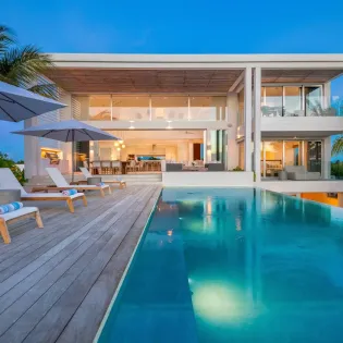 7.1 b.e grace bay ocean view 4bd night