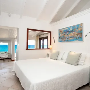 7.1 blue beach bedroom 1