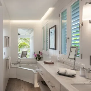 7.1 kreola bathroom 2