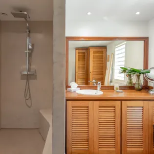 7.2 baltazar bathroom 3
