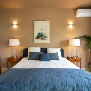 7.2 dream in blue bedroom 5