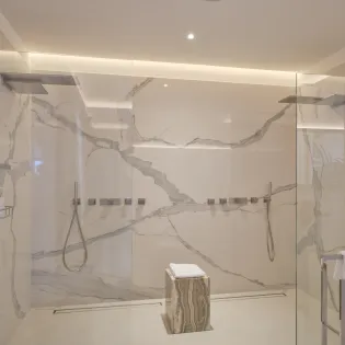 7.2 white sun bathroom 2