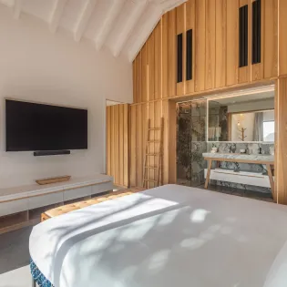 7.3 dancing queen bedroom 4