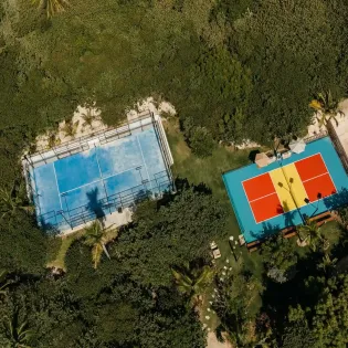 7.9 pickleball padel courts