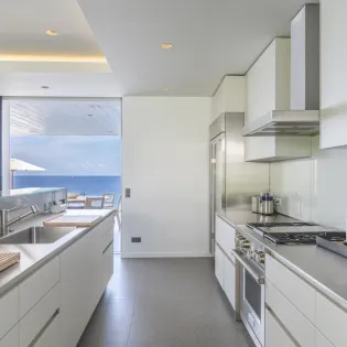 7.a1 roxane kitchen