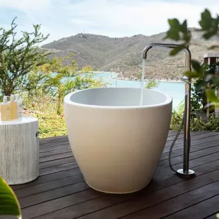 8 the point bathtub