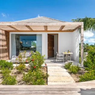 8.1 b.e grace bay ocean view 5bd cottage