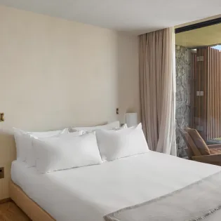 8.1 jangali bedroom 3