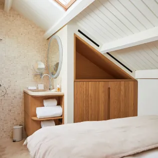 8.1 la paloma bathroom 2