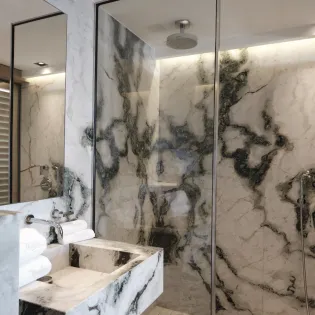 8.1 marlice bathroom 2