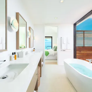 8.1 villa bristol breeze bathroom 5